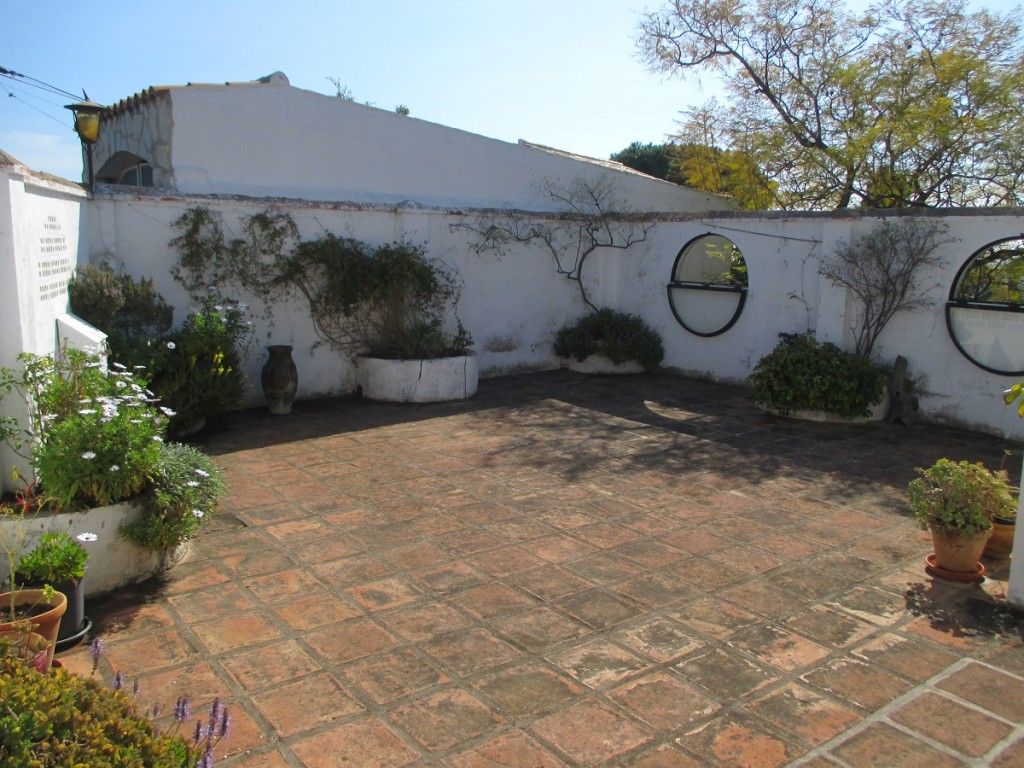 Property photo 3 of 16 Patio