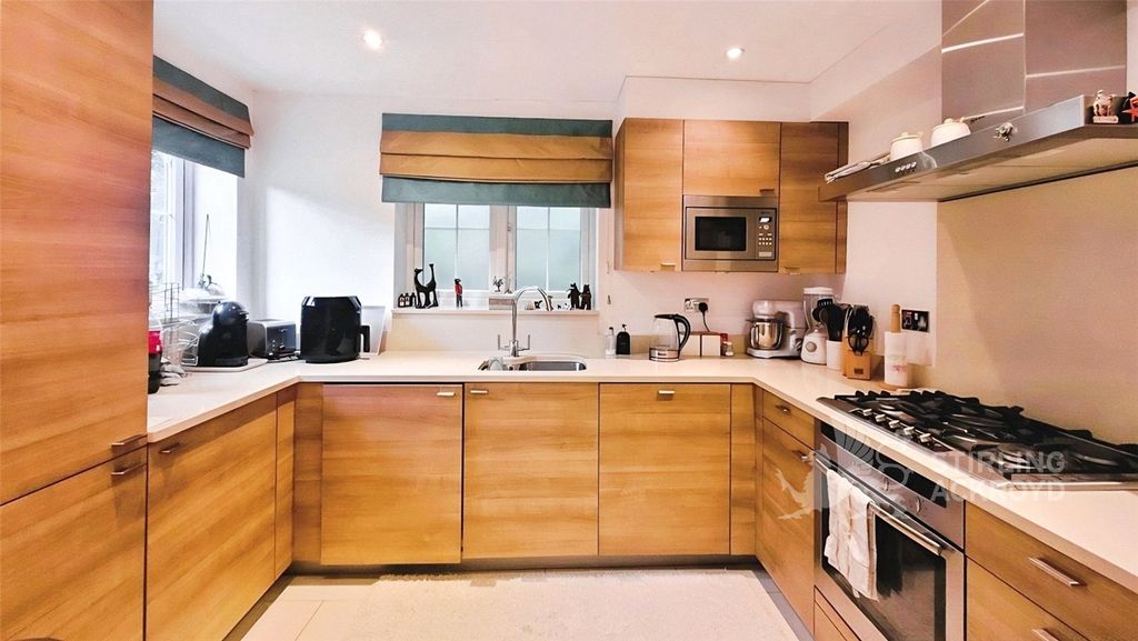 Property photo 2 of 10 Picture No. 21