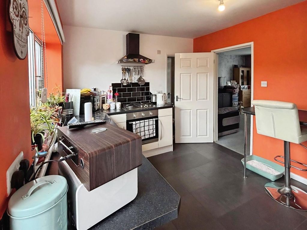 Property photo 3 of 13 8Db9Df3B-c980Af8A-d1c3-41E2-Bb43-5B5903E30Dbb.Jpeg