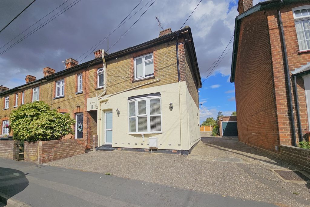 Property photo 1 of 12 (Main)