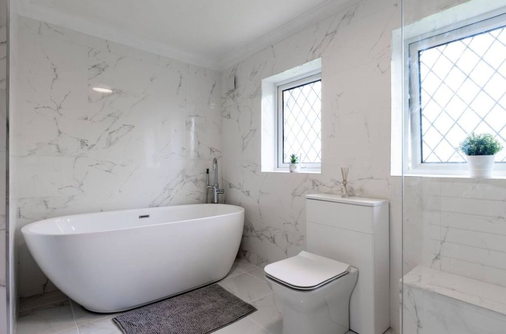 Additional image 18 of 4 bed detached house for saleSouthcliff Park, Clacton-On-Sea CO15