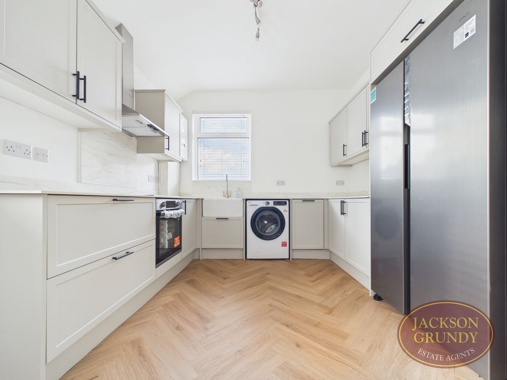 Property photo 2 of 10 Photo 9