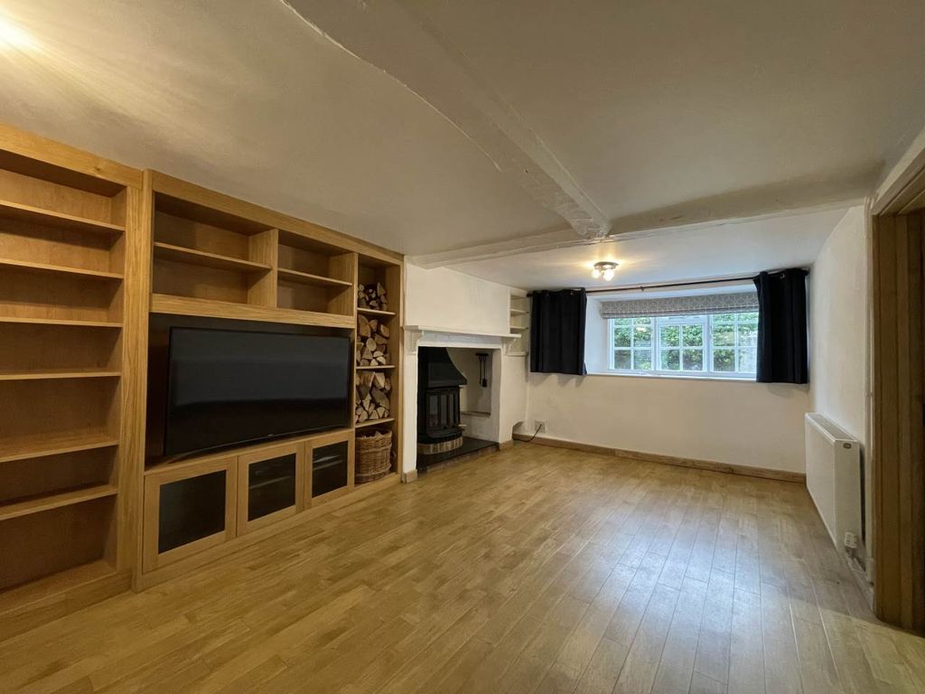 Property photo 2 of 20 Living Room 1