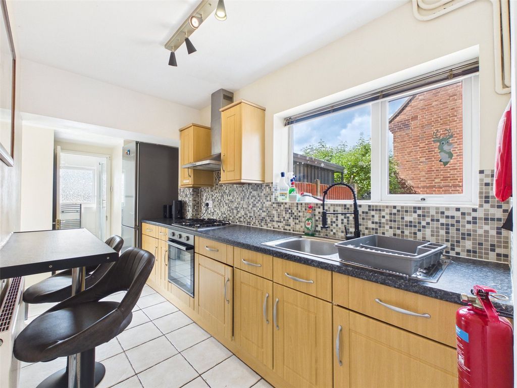 Property photo 2 of 17 Picture No. 06