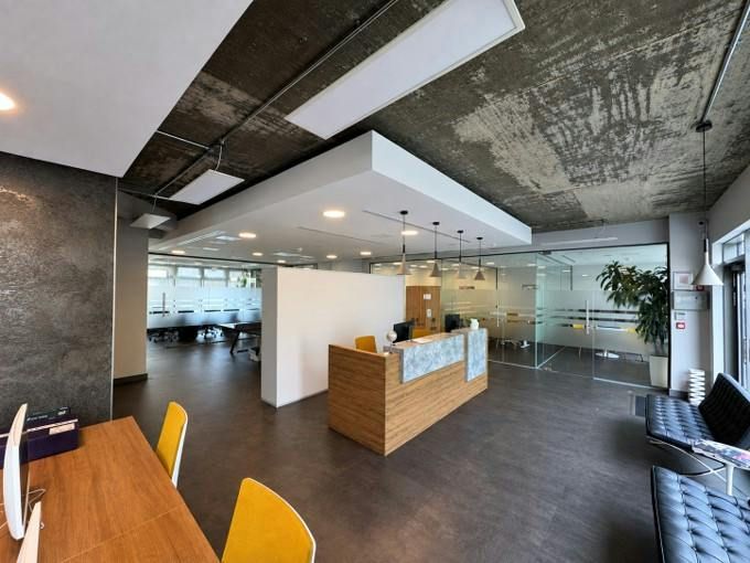 Property photo 2 of 8 No Logos Lobby.Jpg