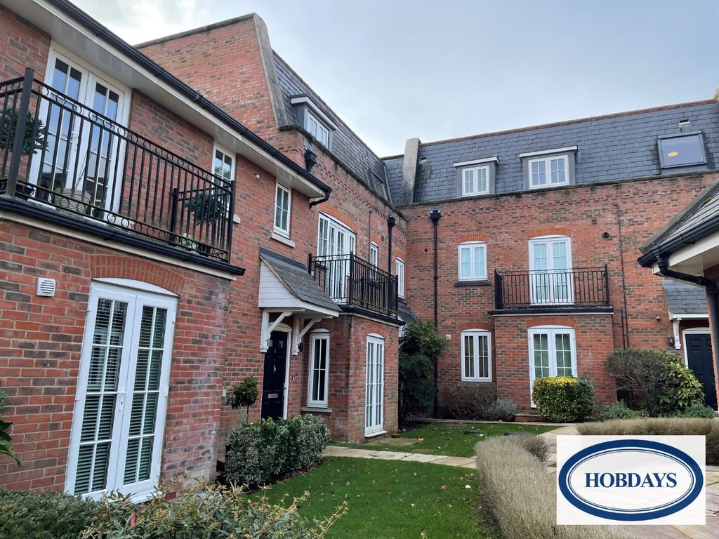 Property photo 2 of 12 5471032