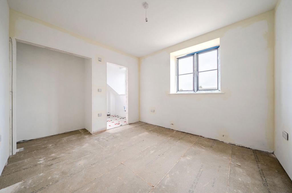Property photo 3 of 10 Internal