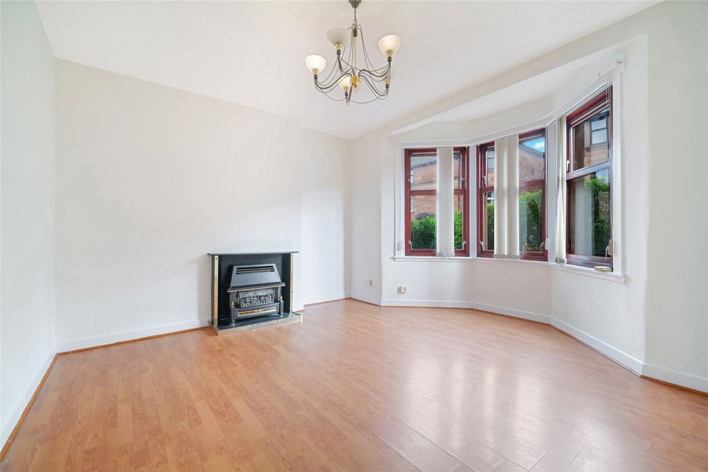 Property photo 2 of 20 Picture No. 04