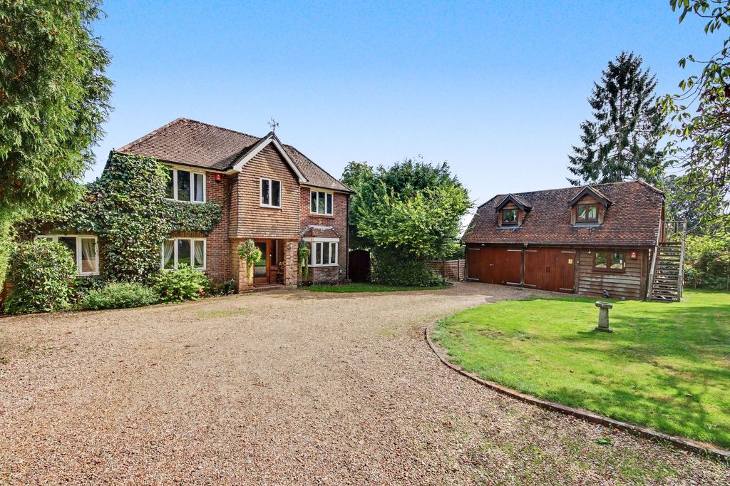 Property photo 1 of 25