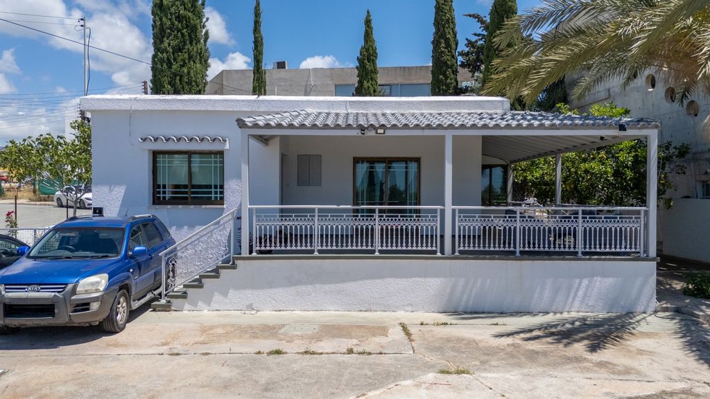 Property photo 1 of 28