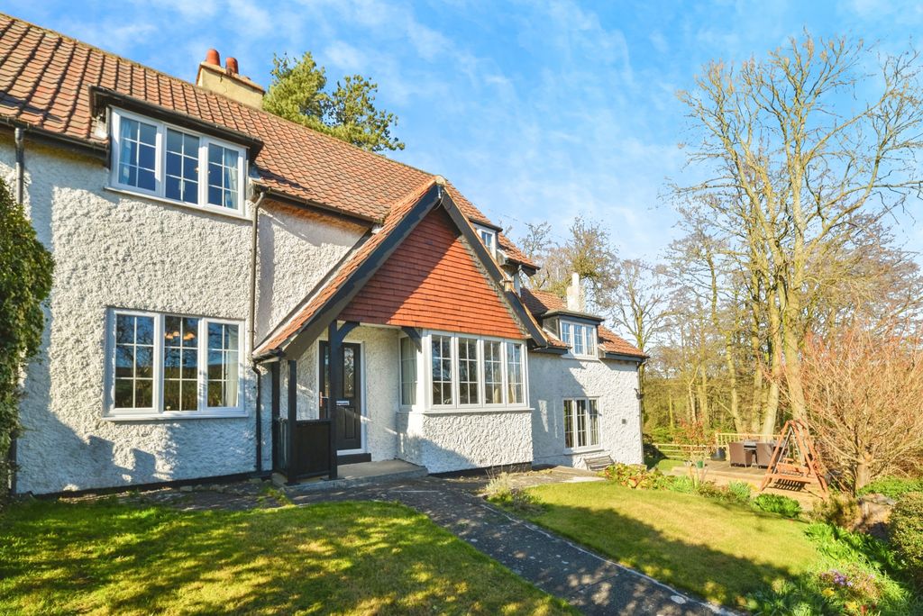 Property photo 3 of 19