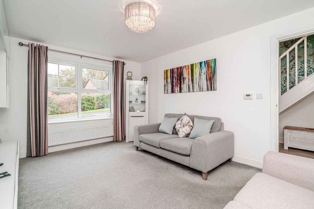 Property photo 3 of 43