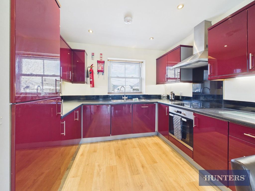 Property photo 2 of 24 Kitchen