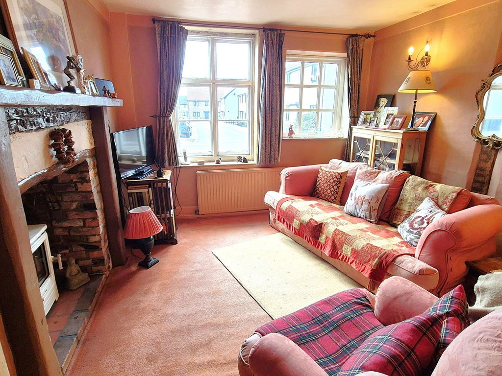 Property photo 2 of 22