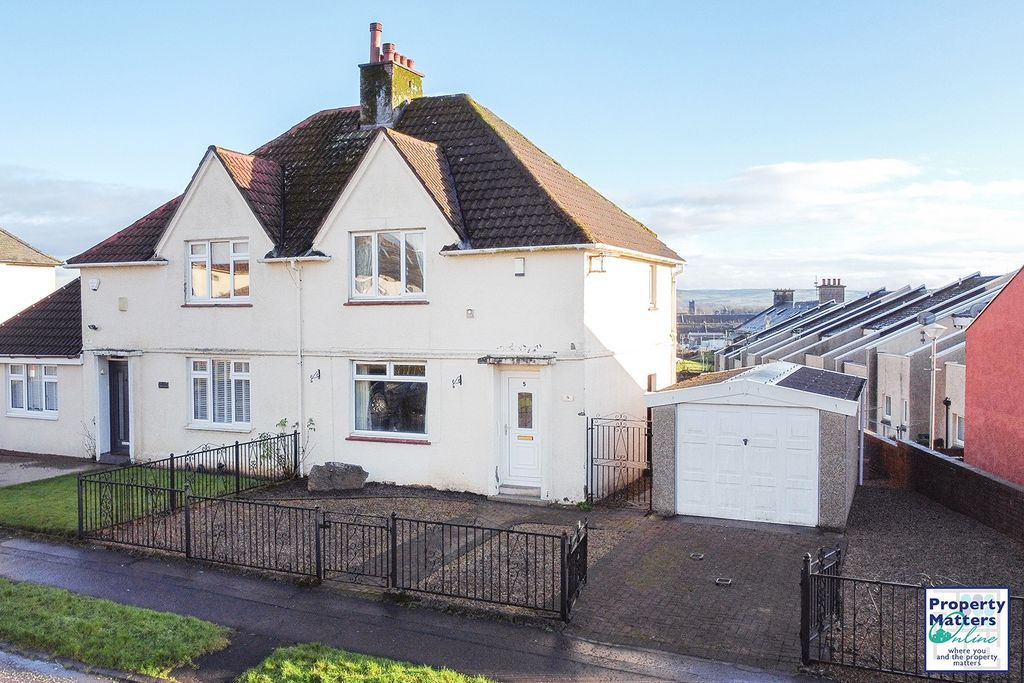 Property photo 1 of 7 2 Bedroom Semi Detached Villa