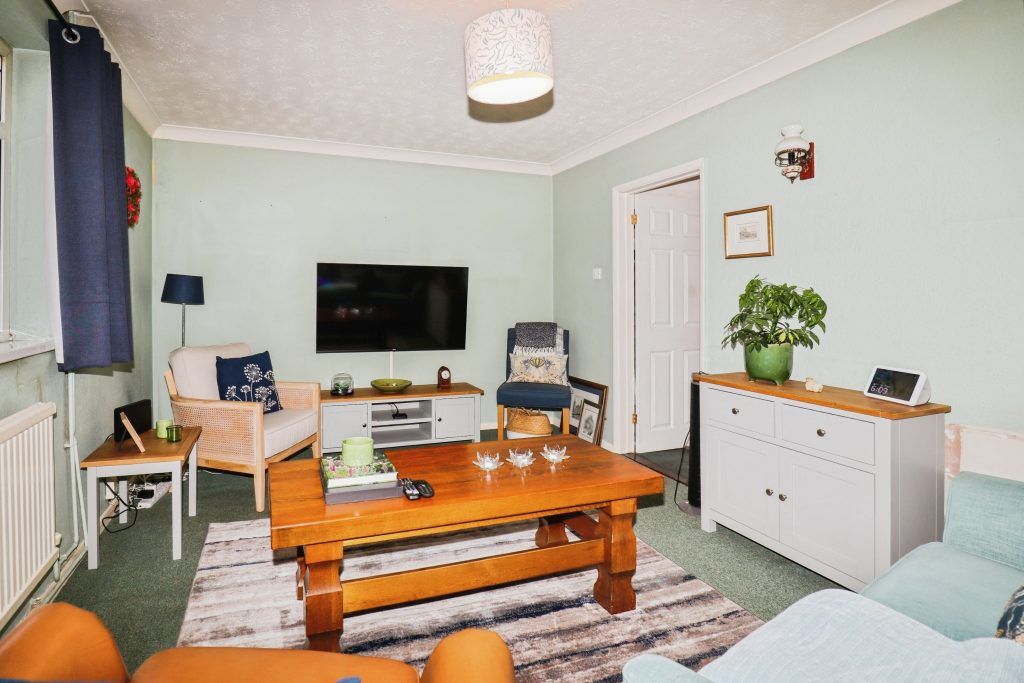 Property photo 3 of 19