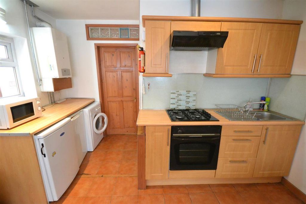 Property photo 3 of 8