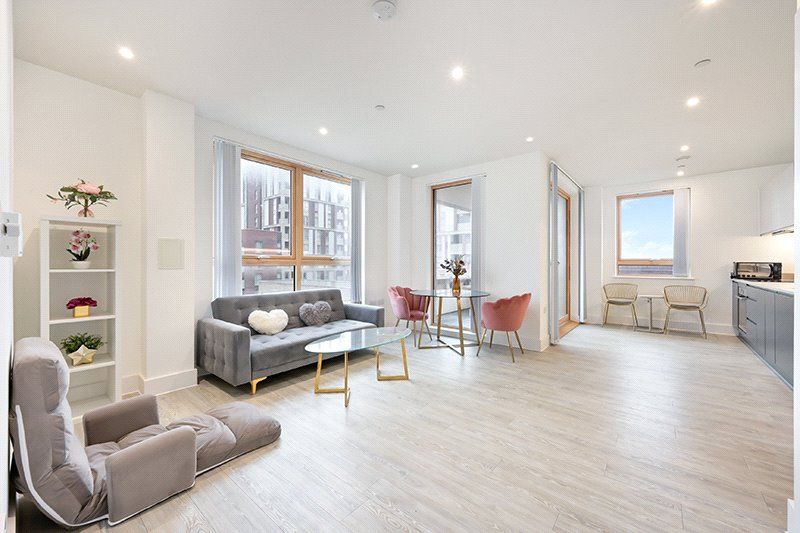 Property photo 1 of 12 Southmere