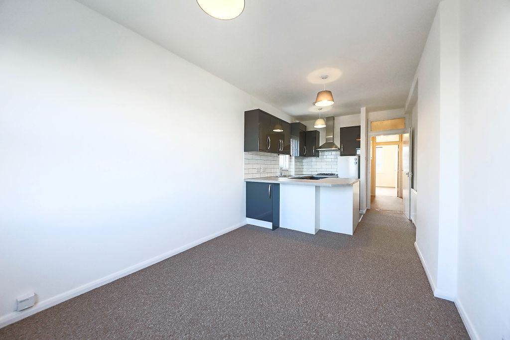 Property photo 1 of 10 1