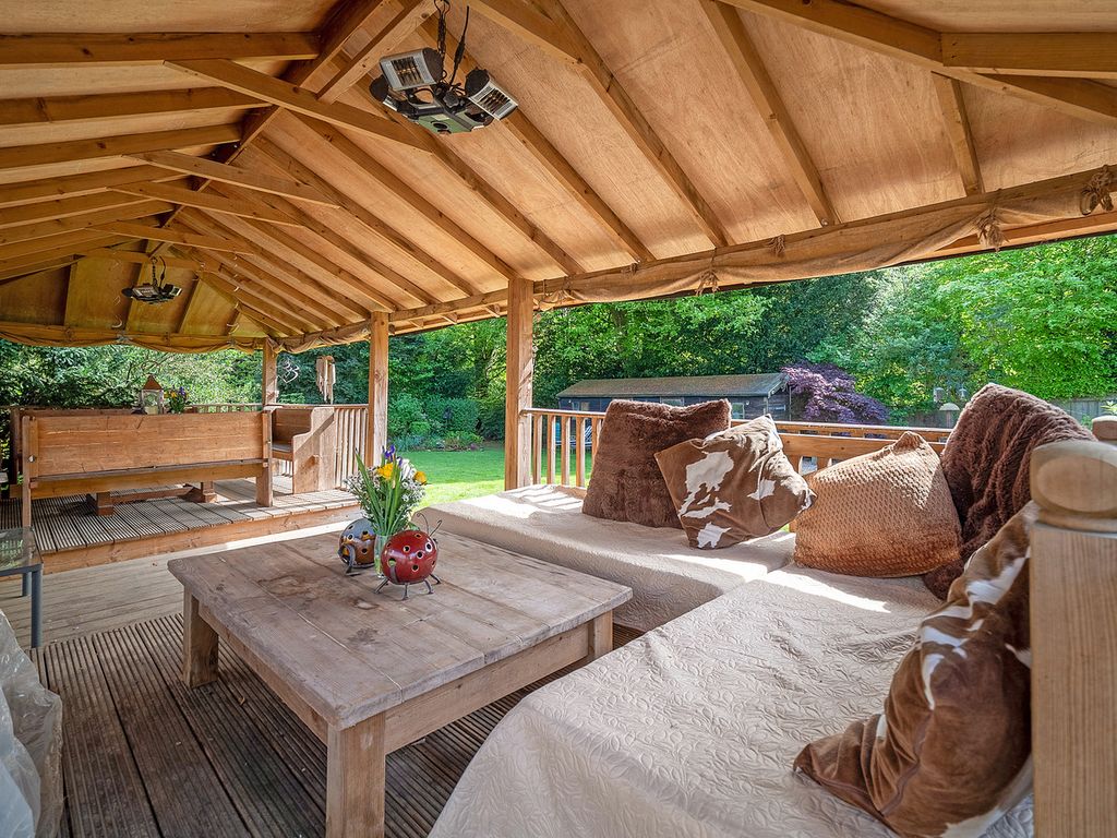 Property photo 3 of 49