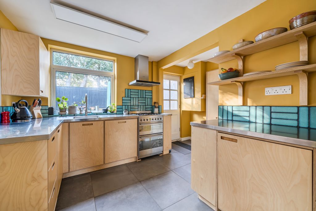 Property photo 3 of 15