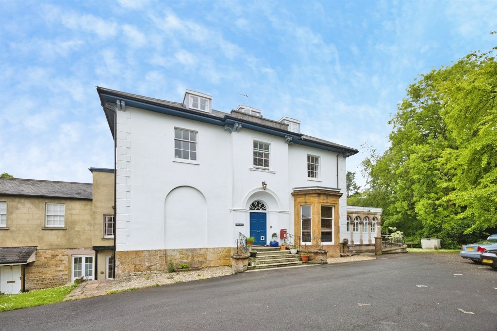 Property photo 1 of 19
