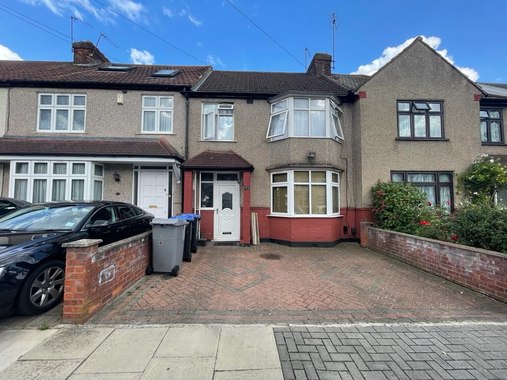 Property photo 1 of 10 4 Bedroom Terraced House For Rent