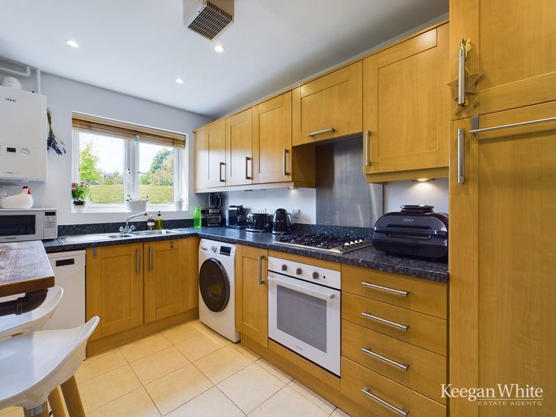 Property photo 2 of 12 Photo 4