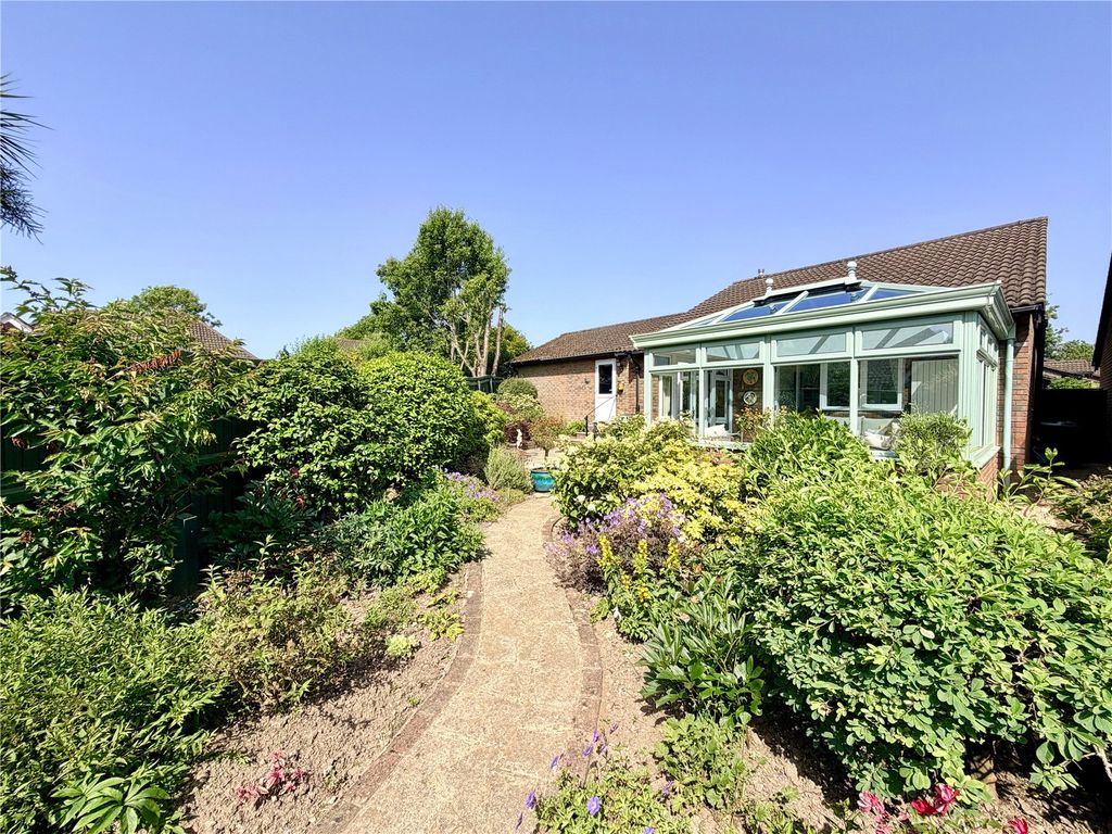 Property photo 2 of 12 Picture No. 13