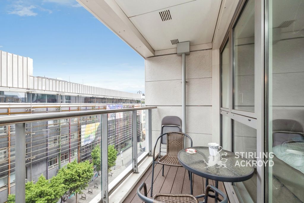 Property photo 3 of 20 Pbox-Img.Jpg