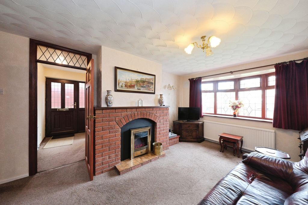 Property photo 3 of 16 Pbox-Img.Jpg