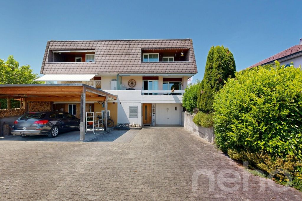 Property photo 3 of 12