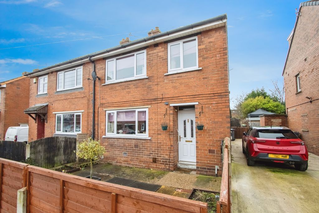 Property photo 2 of 15