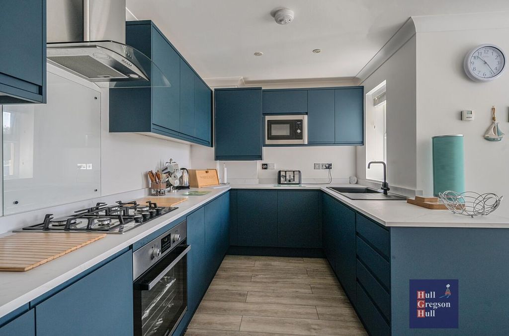 Property photo 3 of 19 244Cb770-25F6-40d5-A056-0612A16A653B.Jpg