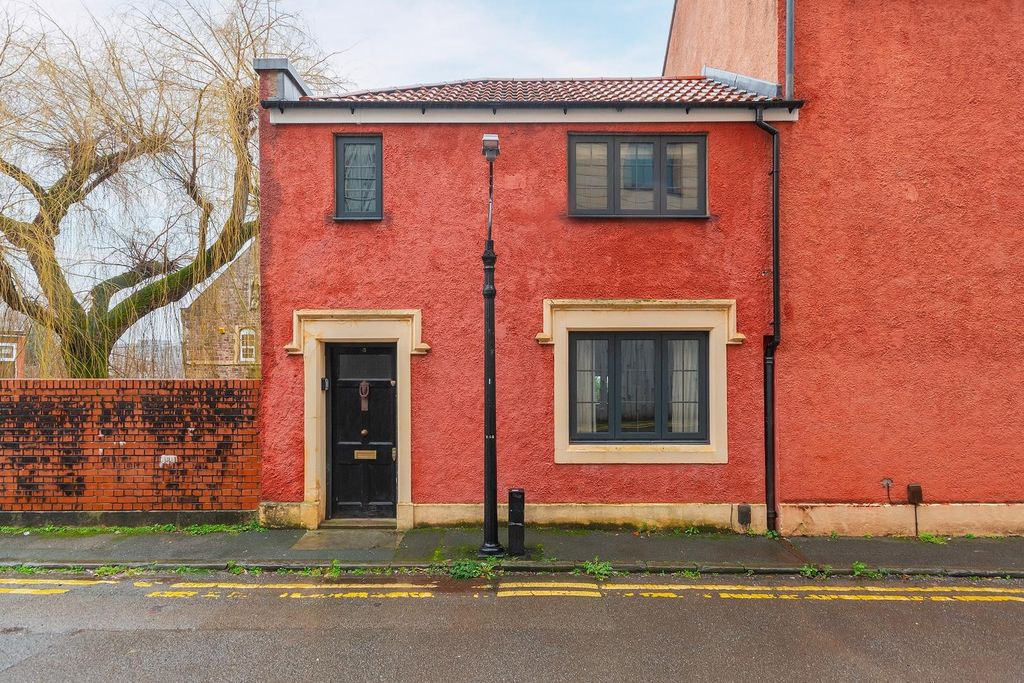 Property photo 2 of 26 0O3Pkn - External A.Jpg