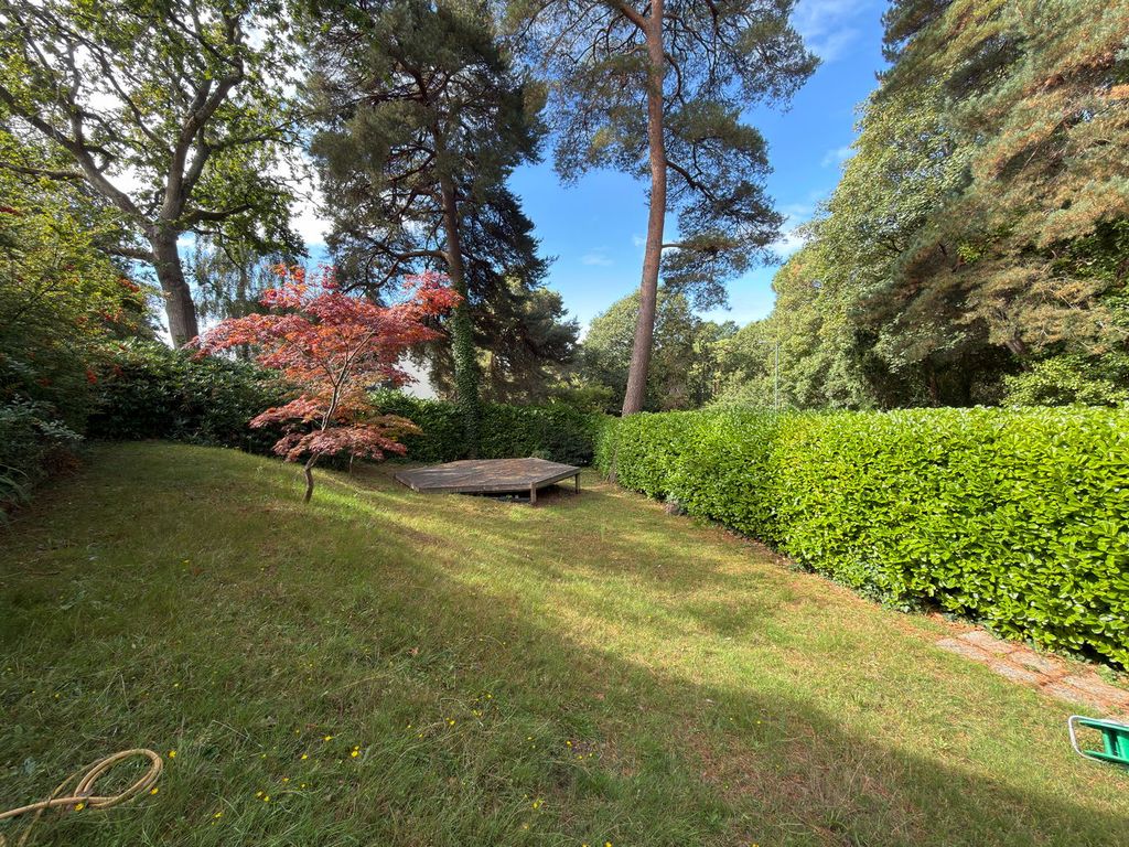 Property photo 3 of 27