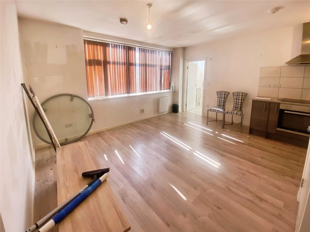 Property photo 3 of 5 Open Plan Living