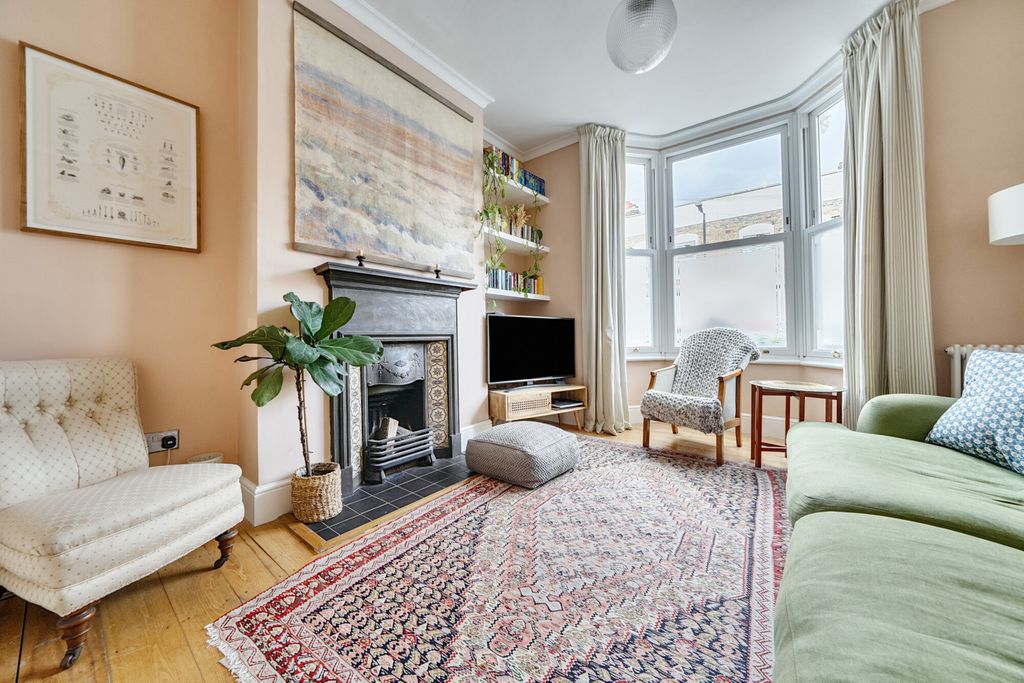 Property photo 2 of 18 Reception