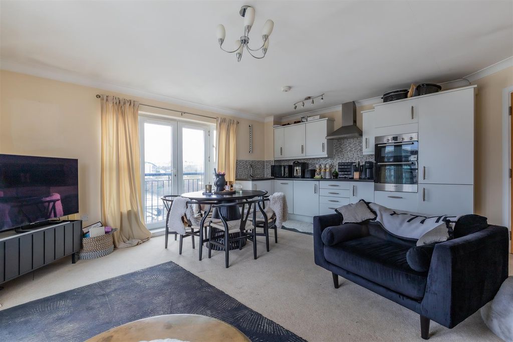 Property photo 2 of 14 24 The Anchorage-9.Jpg