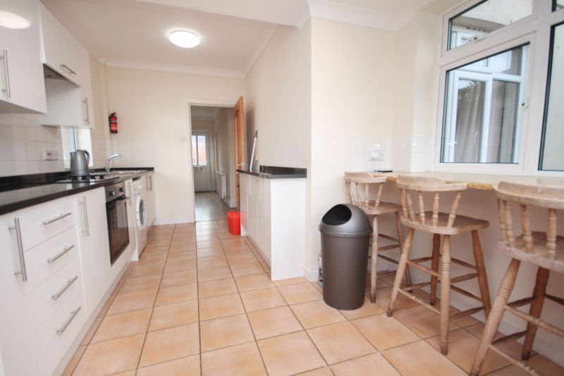 Property photo 3 of 10 Photo 7
