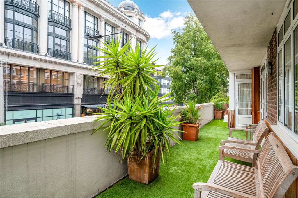 Property photo 2 of 15 Picture No. 11