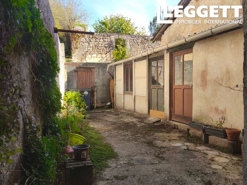 Property photo 3 of 10