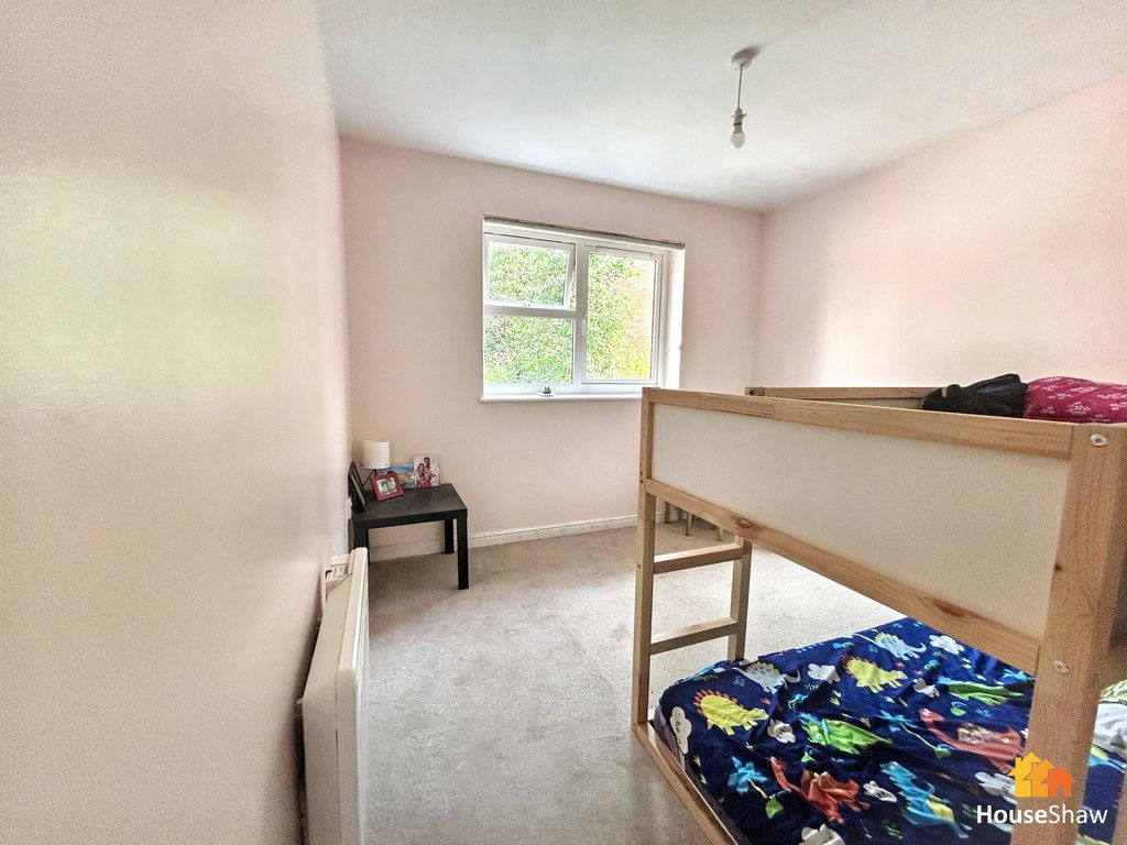 Additional image 6 of 2 bed flat for saleHospital Hill, Chesham HP5