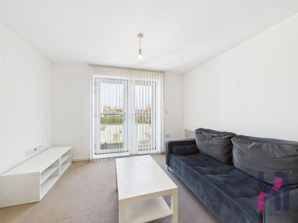 Property photo 1 of 9