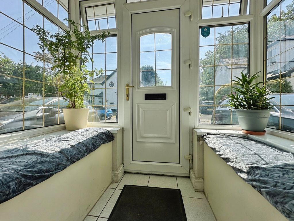 Property photo 2 of 54