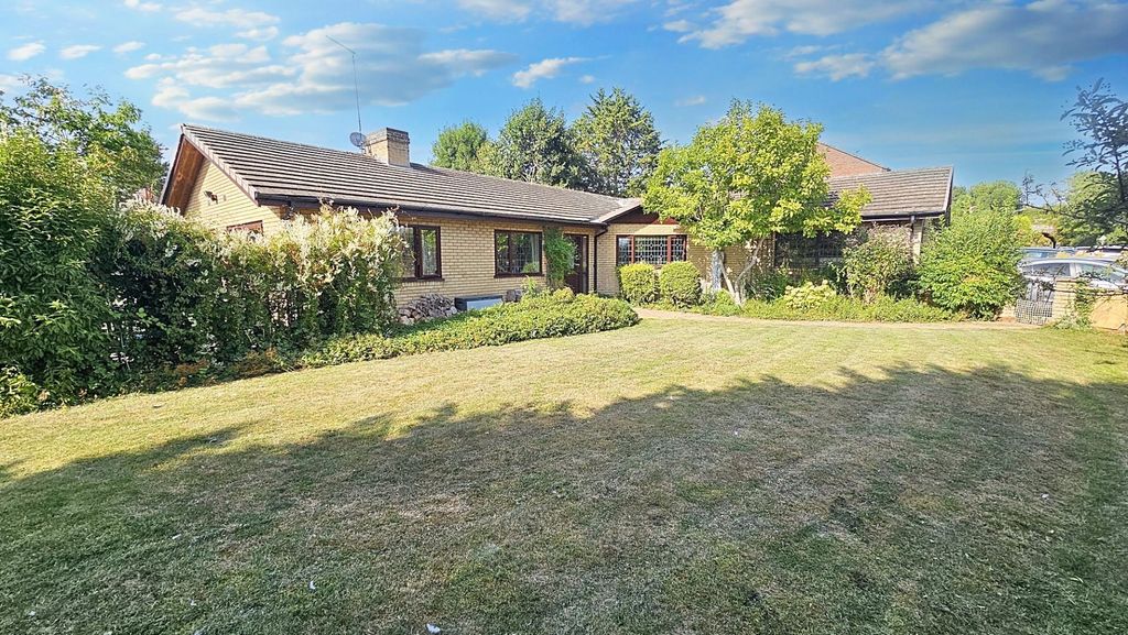 Property photo 1 of 21