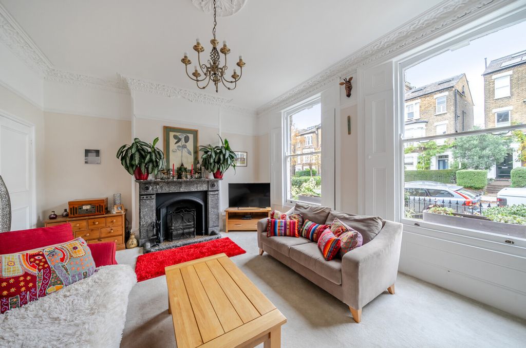 Property photo 2 of 23 1376706-18-690Cb6...