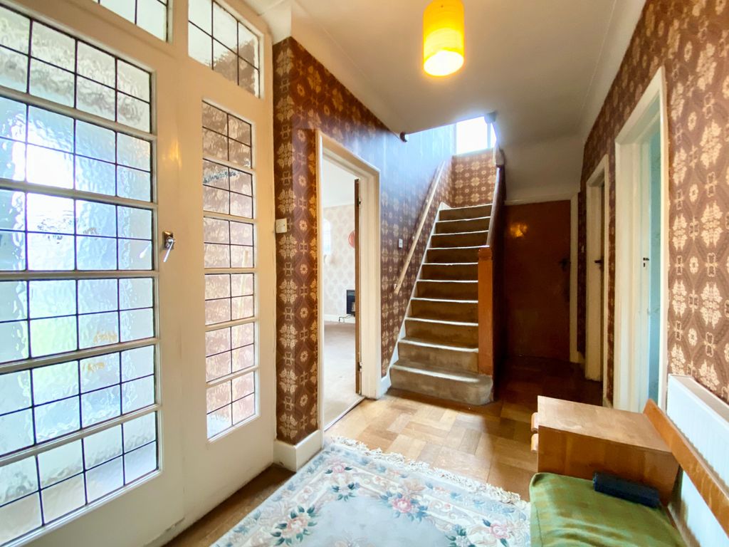 Property photo 2 of 21