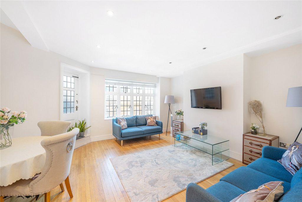 Property photo 3 of 8 Picture No. 13