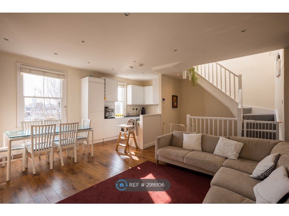Property photo 1 of 19 Flat Gets Great Natural Light